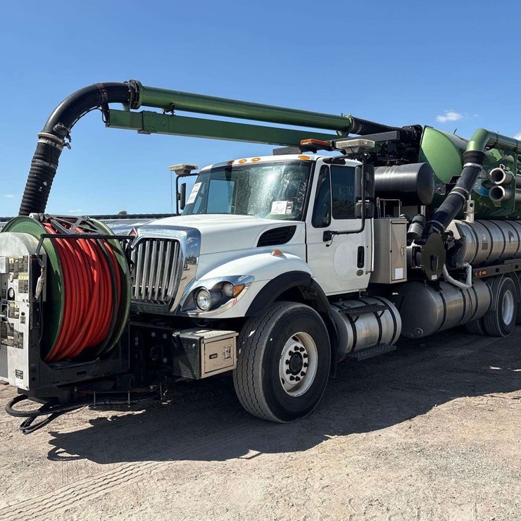 2018 INTERNATIONAL WORKSTAR 7500