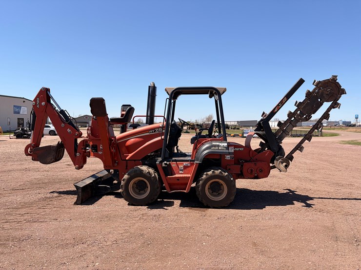 2008-ditch-witch-rt75-image-13