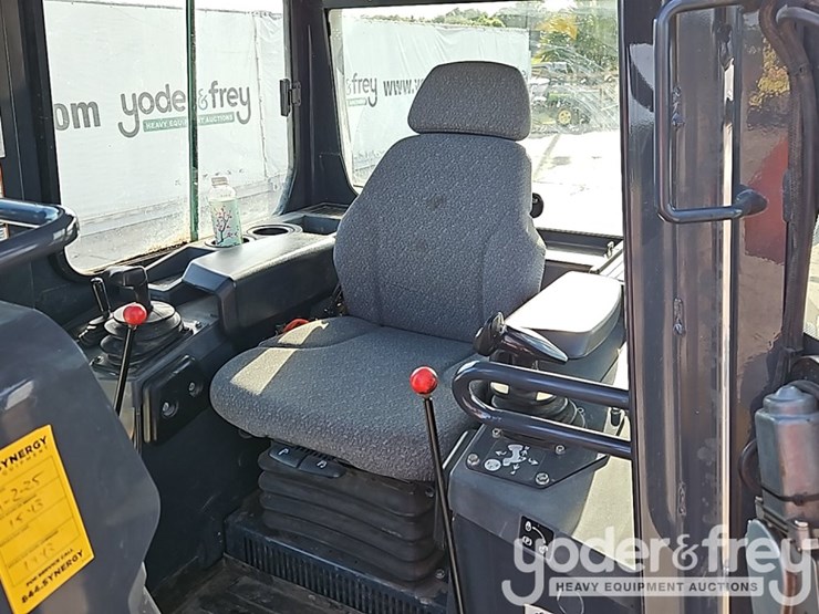 deere-450k-image-29