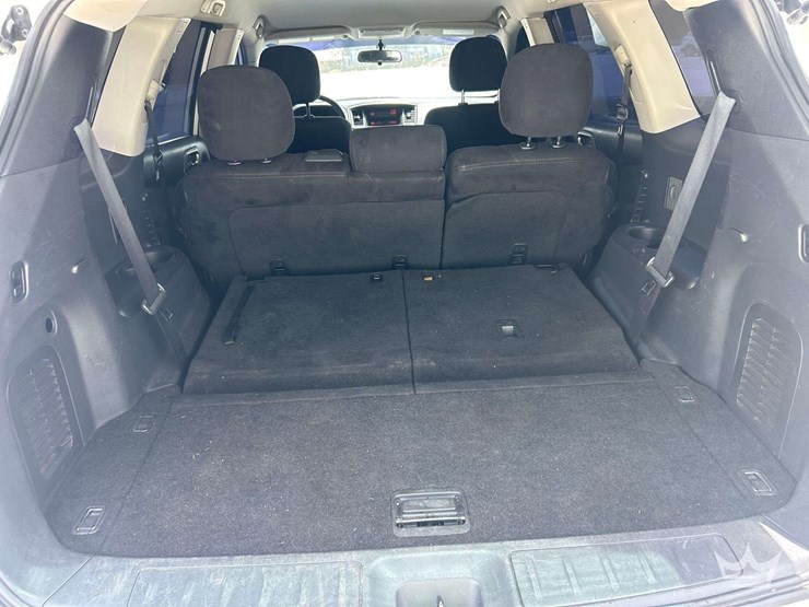 2016-nissan-pathfinder-image-24