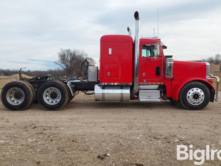 2003-peterbilt-379-image-4