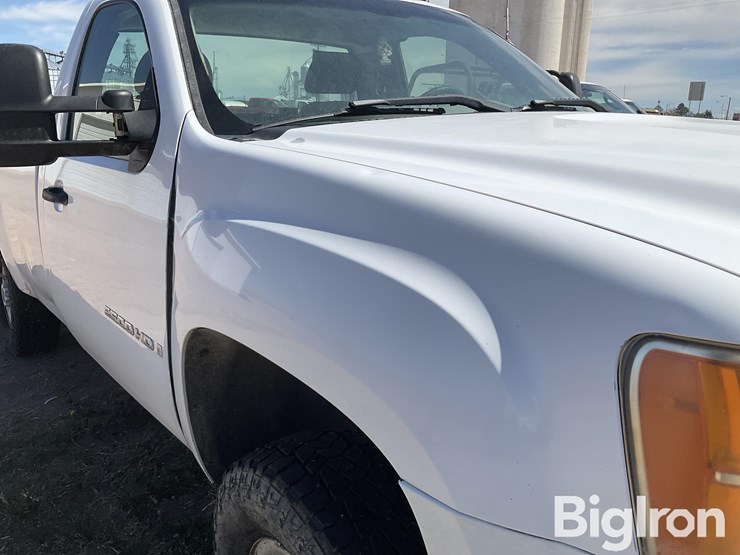 2007-gmc-sierra-2500-image-11