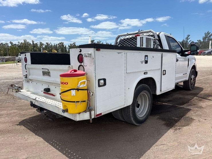 2017-ford-f350-image-3