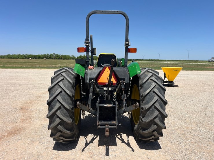 2000-john-deere-5410-image-11