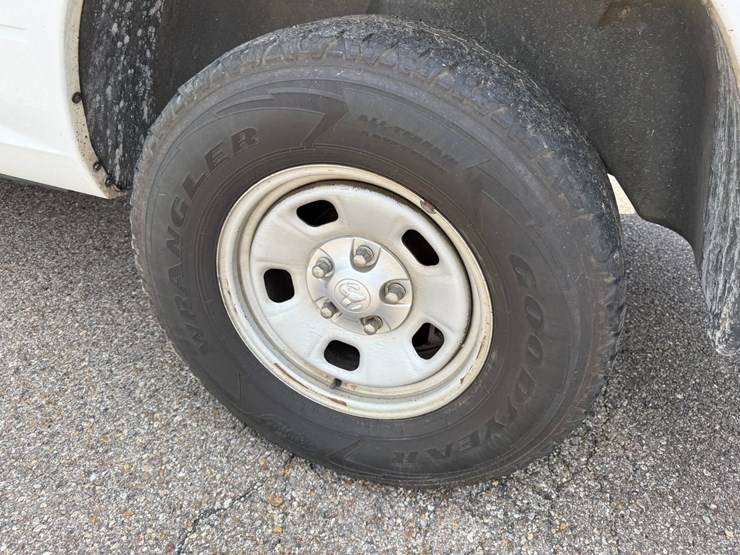 2016-dodge-1500-image-5
