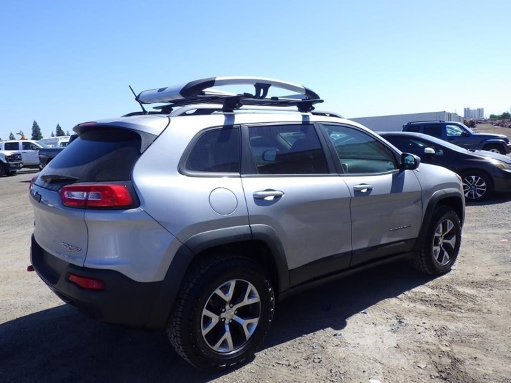 2014-jeep-cherokee-image-3