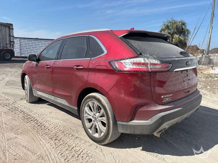 2019-ford-edge-image-4