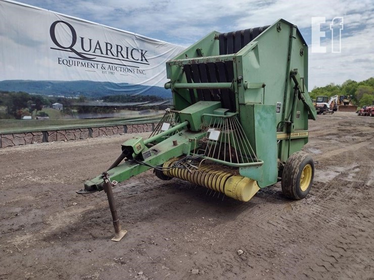 john-deere-410-image-25