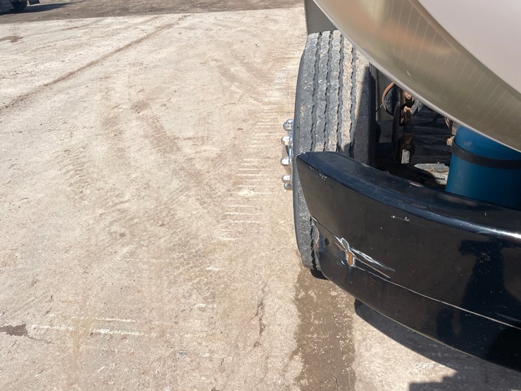 #4015-•-2004-freightliner-dump-truck-(has-wi-title)-image-61