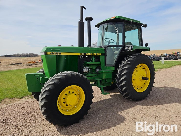 1990-john-deere-4455-image-1