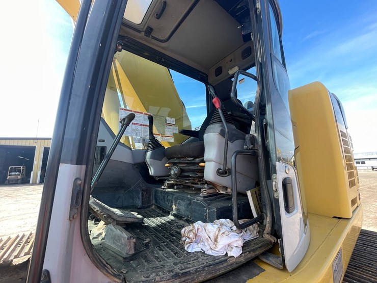 komatsu-pc308-image-69