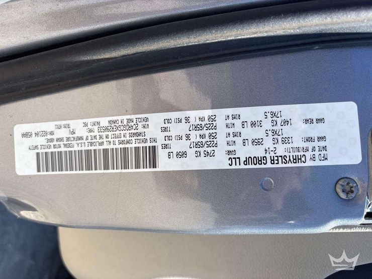 2014-dodge-grand-caravan-image-5