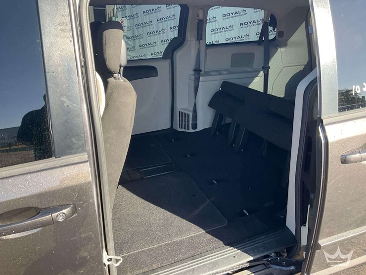 2017-dodge-grand-caravan-image-22