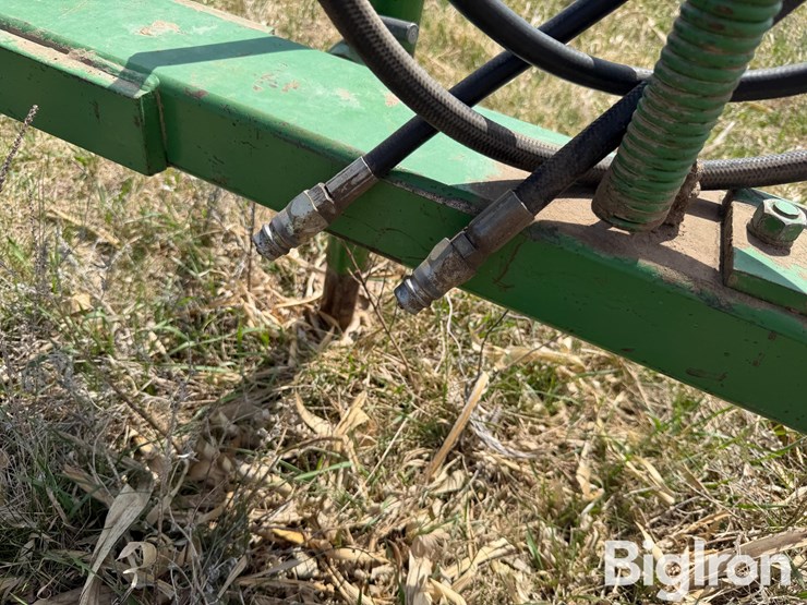 john-deere-8300-image-11