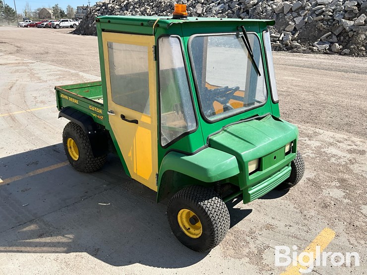 john-deere-gator-image-3