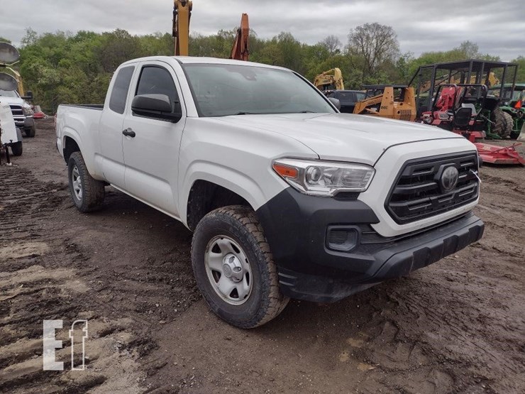 2018-toyota-tacoma-image-31