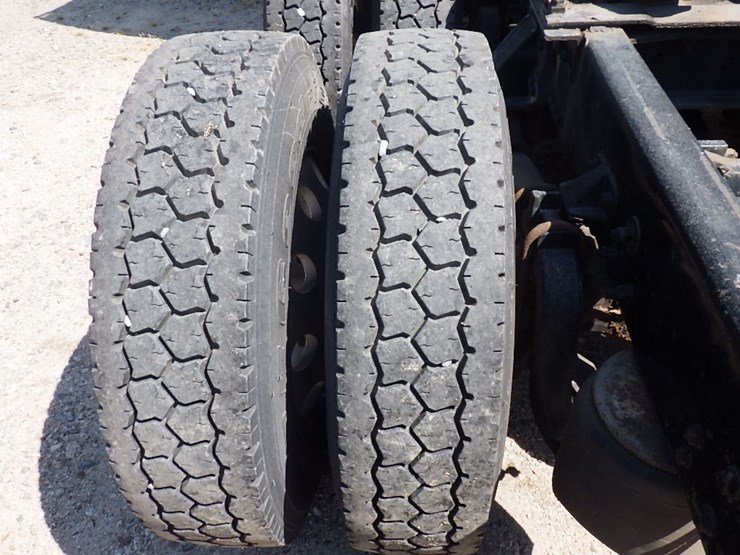 2016-kenworth-t680-image-19