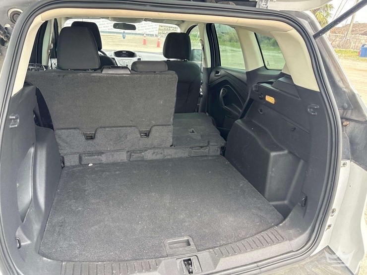 2016-ford-escape-image-18