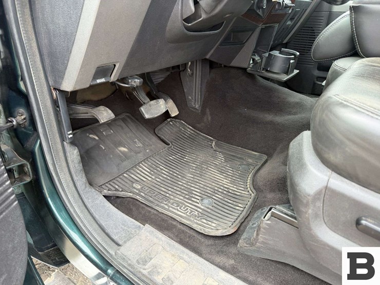 2011-ford-f350-image-39