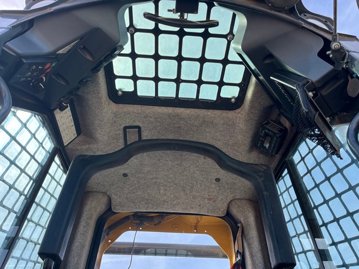 2019-deere-333g-image-15