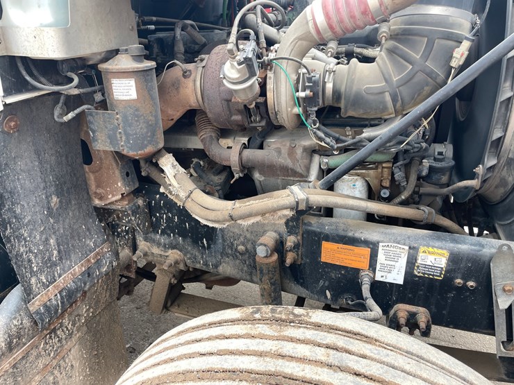 #4030-•-2005-mack-tractor-unit-18-image-102