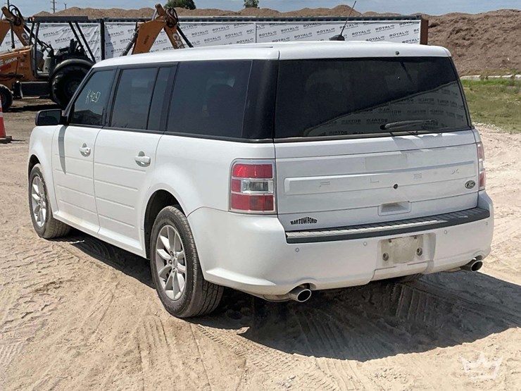 2016-ford-flex-image-4