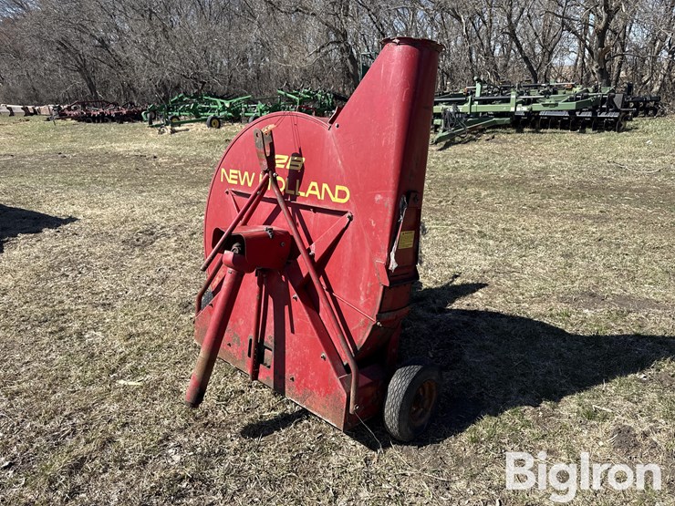 new-holland-28-image-1