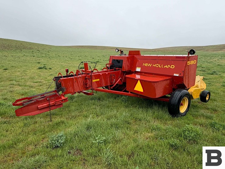 new-holland-580-image-6