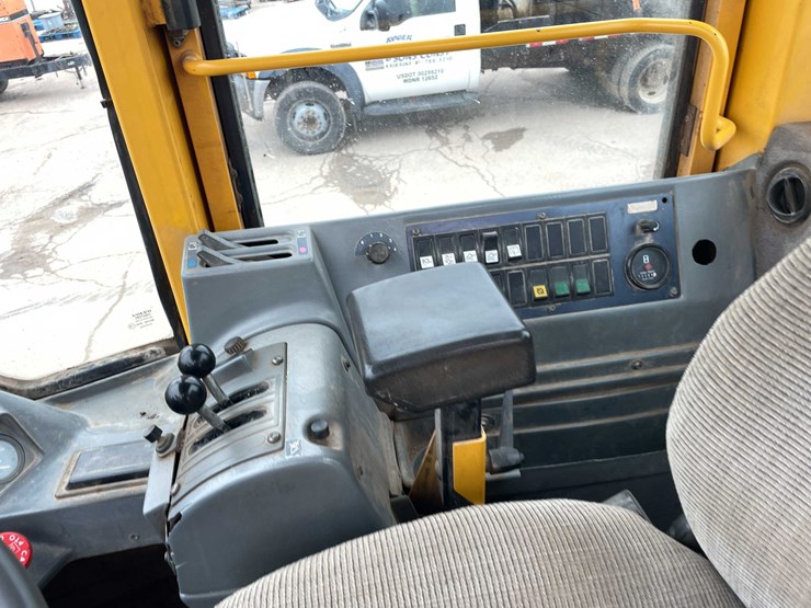 volvo-l70c-image-64