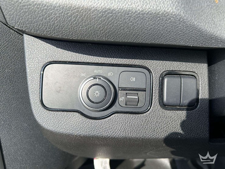 2021-mercedes-benz-sprinter-4500-image-15