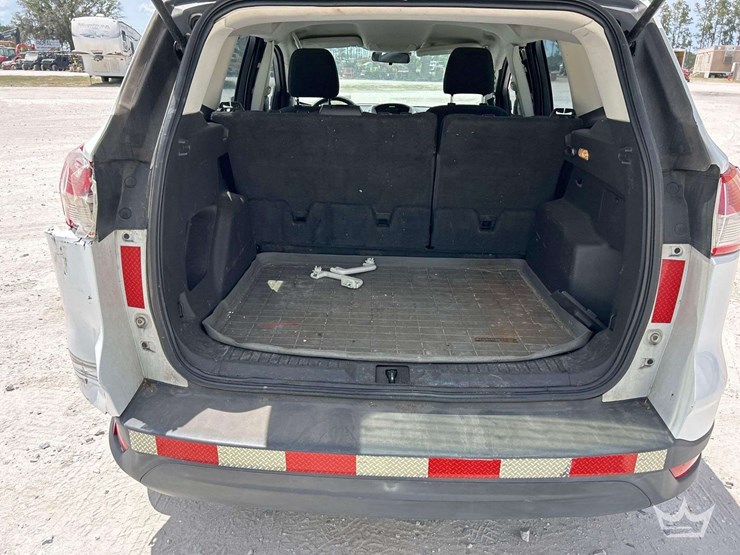 2015-ford-escape-image-22
