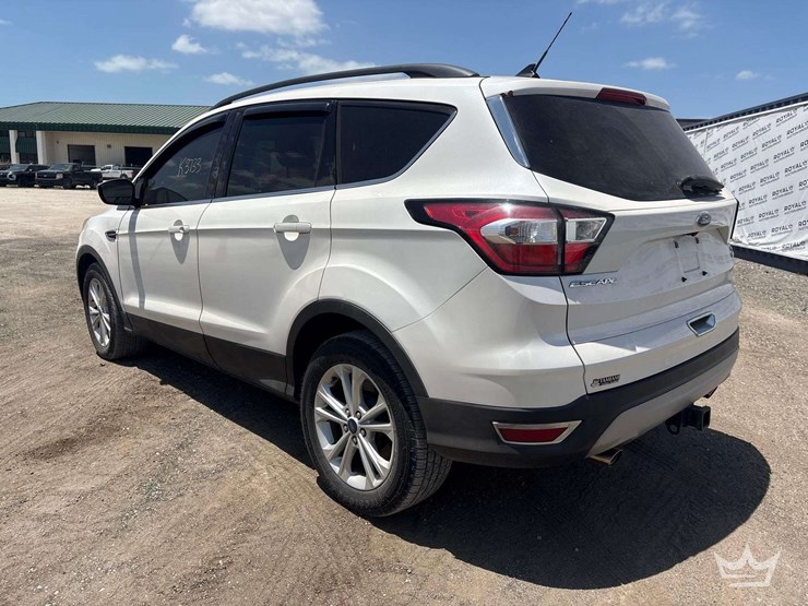 2018-ford-escape-image-3