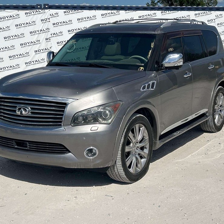 2012 INFINITI QX56
