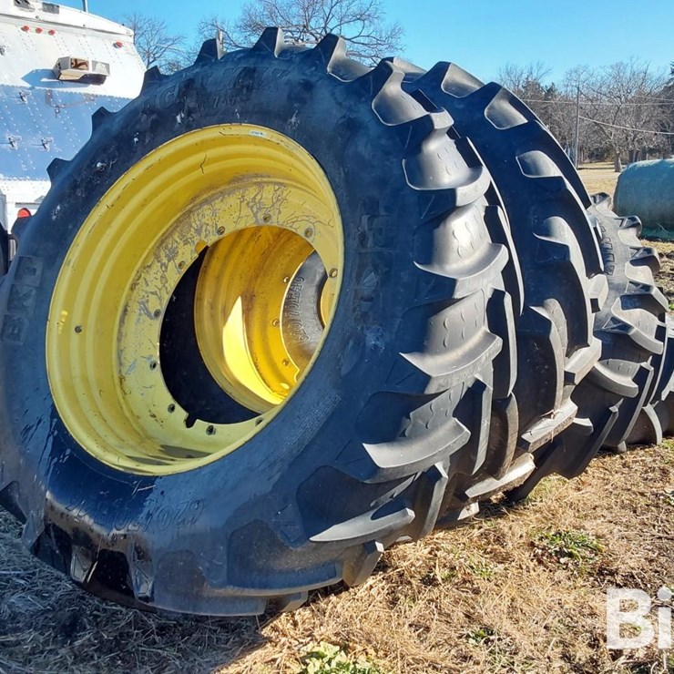 JOHN DEERE 4930
