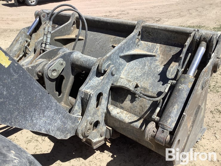 2013-deere-544k-image-19