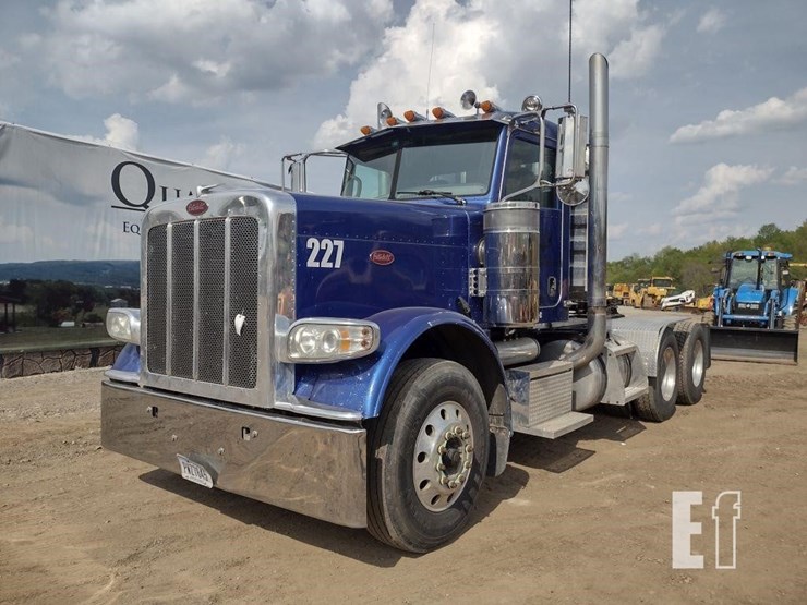 2012-peterbilt-389-image-33