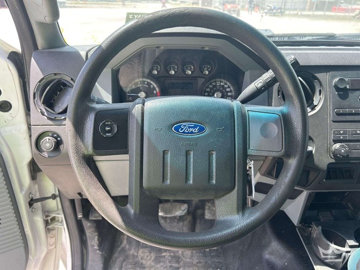 2016-ford-f350-image-24