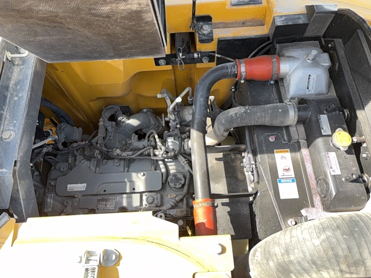 2023-kobelco-sk140sr-lc-7-image-30
