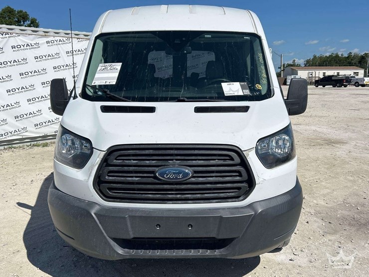 2018-ford-transit-image-23