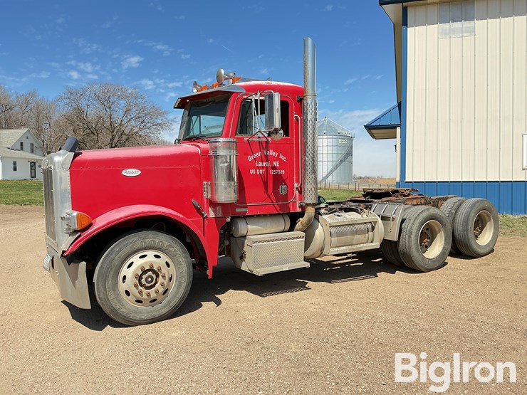 1996-peterbilt-379-image-1