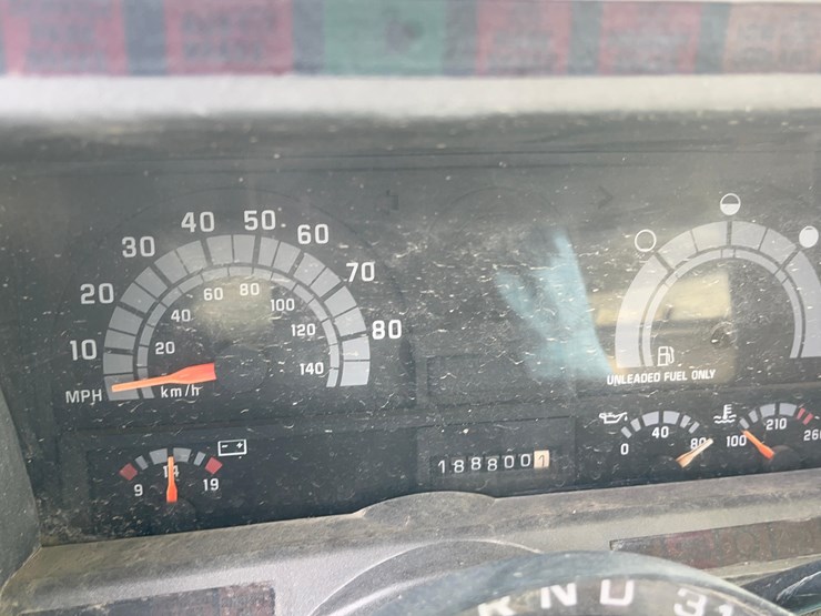 2002-gmc-4500-truck-image-51