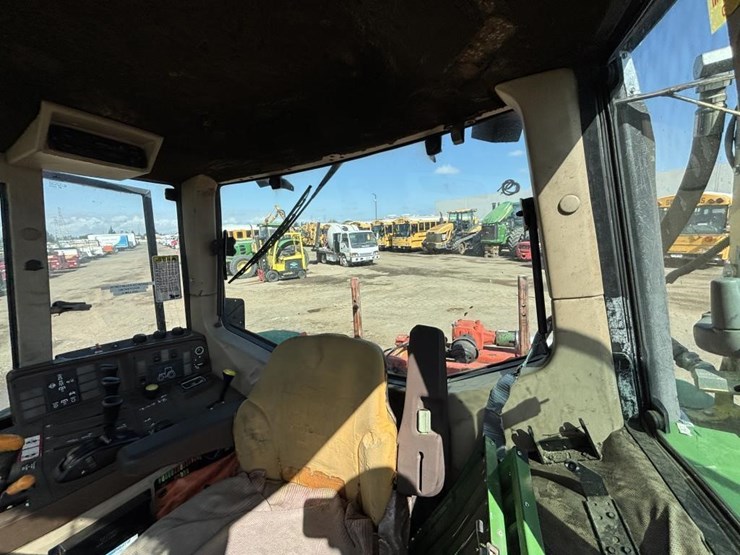 john-deere-6410-image-48