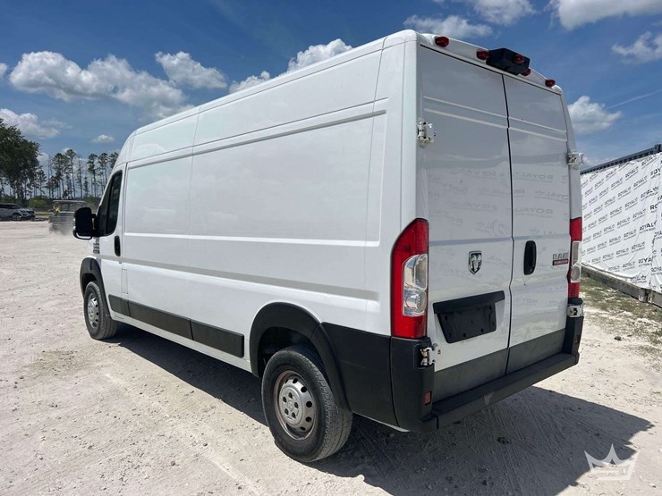2022-ram-promaster-2500-image-4