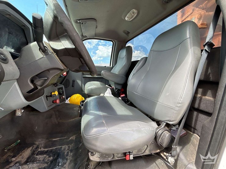 2017-ford-f750-image-35