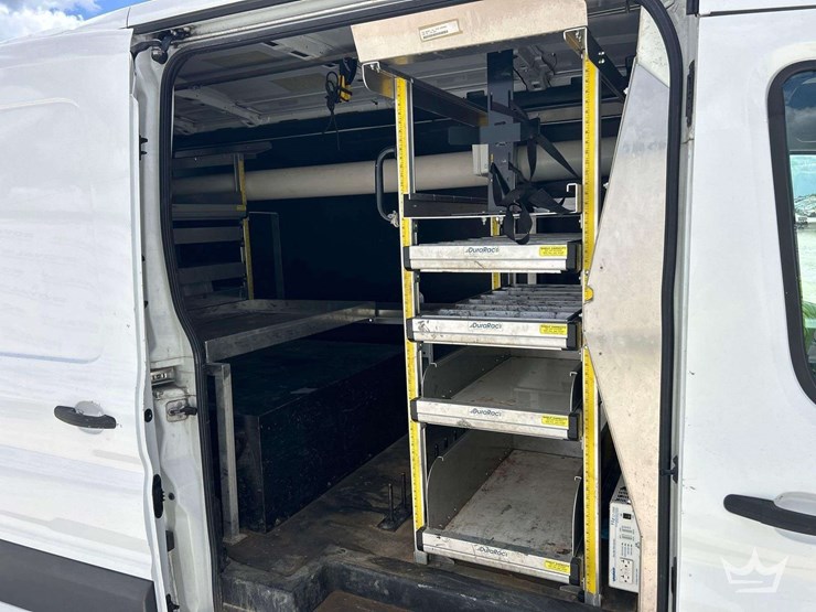 2017-ford-transit-image-17
