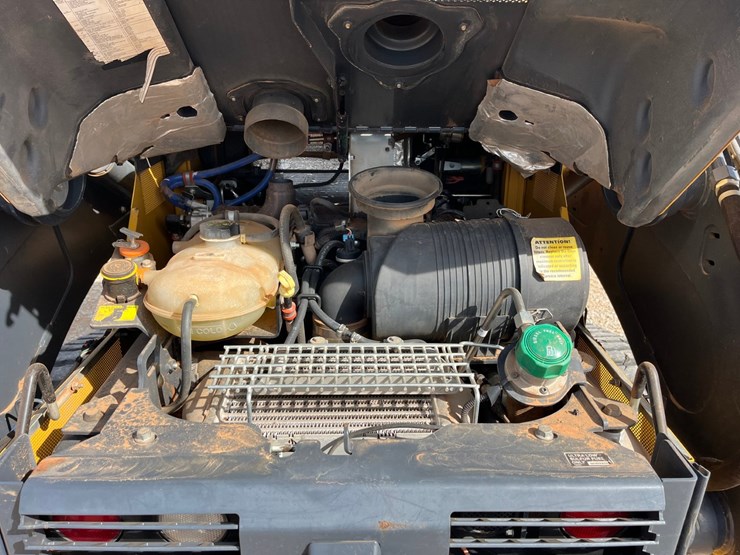2019-deere-333g-image-13