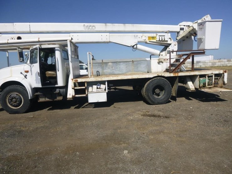 1990-international-4700-image-7