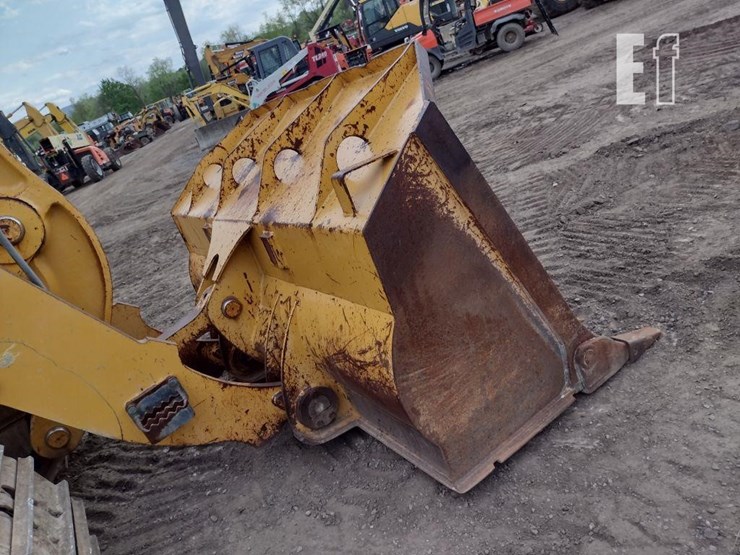 2004-deere-655c-ii-image-23
