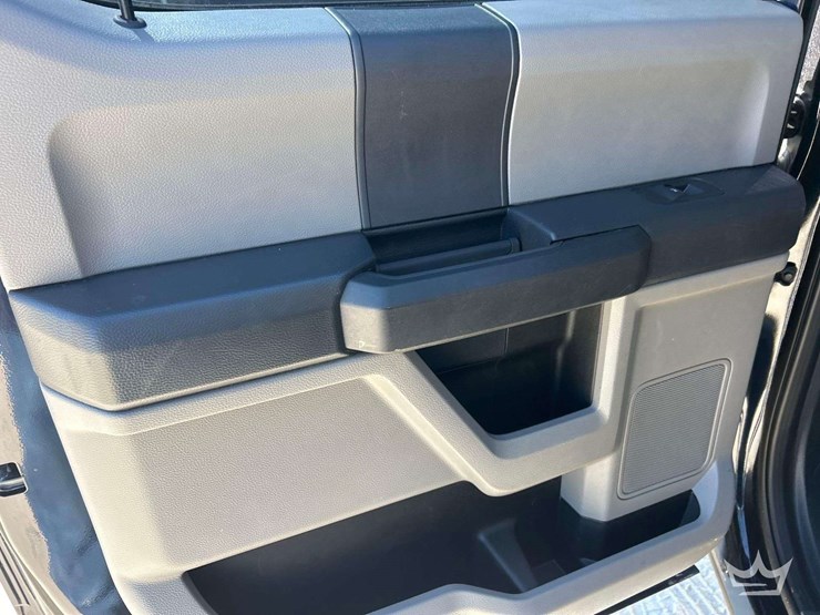 2022-ford-f250-image-22