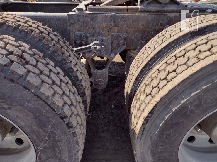 2007-kenworth-w900-image-34